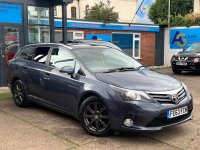 TOYOTA AVENSIS