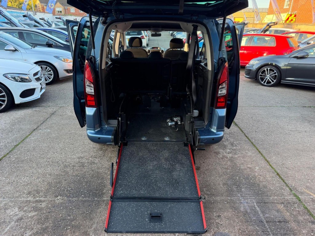 2018 Peugeot Partner Tepee